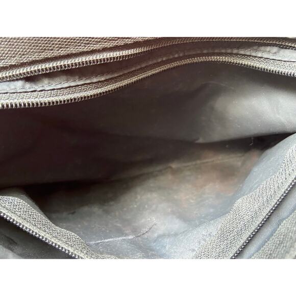 LESPORTSAC Expandable Black Crossbody Bag - Picture 7 of 15